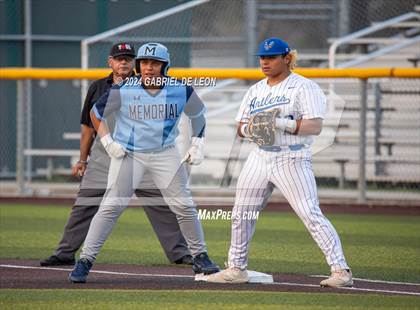 Thumbnail 1 in Tivy vs. McAllen Memorial (UIL Baseball 5A Region IV Semifinal) photogallery.