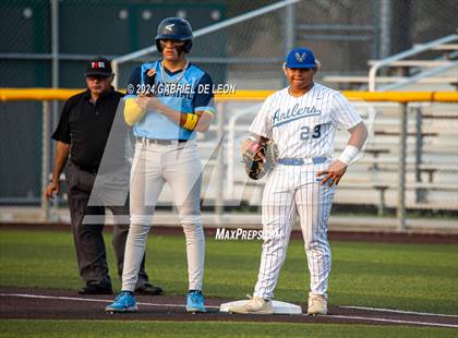 Thumbnail 1 in Tivy vs. McAllen Memorial (UIL Baseball 5A Region IV Semifinal) photogallery.