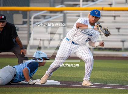 Thumbnail 2 in Tivy vs. McAllen Memorial (UIL Baseball 5A Region IV Semifinal) photogallery.