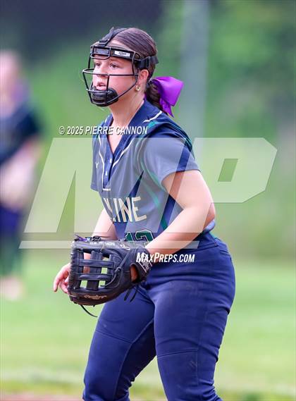 Thumbnail 2 in Skyline @ Kettle Run (VHSL Class 3 Regional Quarterfinals) photogallery.