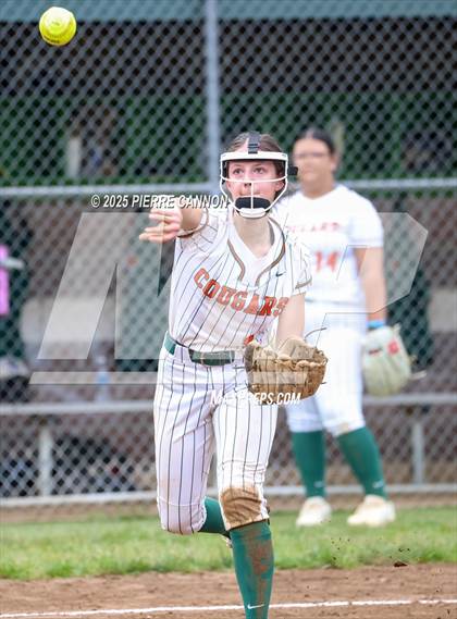 Thumbnail 3 in Skyline @ Kettle Run (VHSL Class 3 Regional Quarterfinals) photogallery.