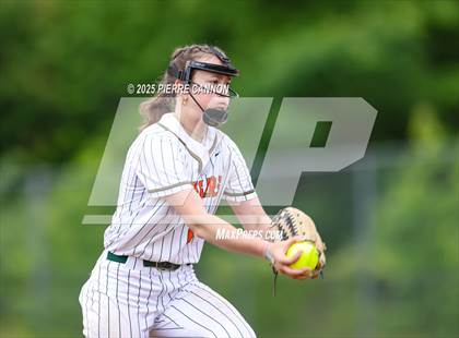 Thumbnail 3 in Skyline @ Kettle Run (VHSL Class 3 Regional Quarterfinals) photogallery.