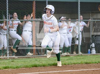 Thumbnail 1 in Skyline @ Kettle Run (VHSL Class 3 Regional Quarterfinals) photogallery.