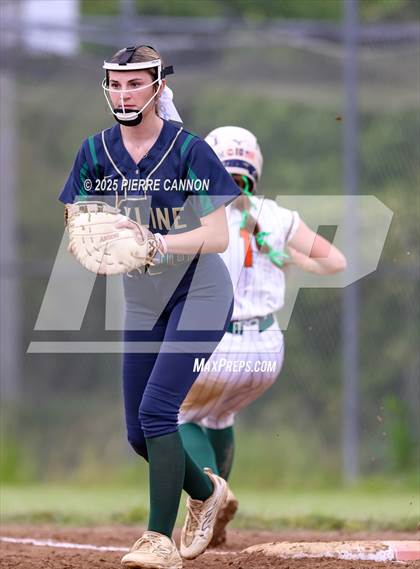 Thumbnail 1 in Skyline @ Kettle Run (VHSL Class 3 Regional Quarterfinals) photogallery.