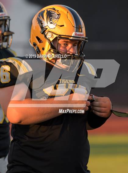 Thumbnail 3 in Gilbert vs Sunrise Mountain photogallery.