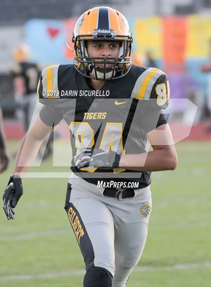 Thumbnail 2 in Gilbert vs Sunrise Mountain photogallery.