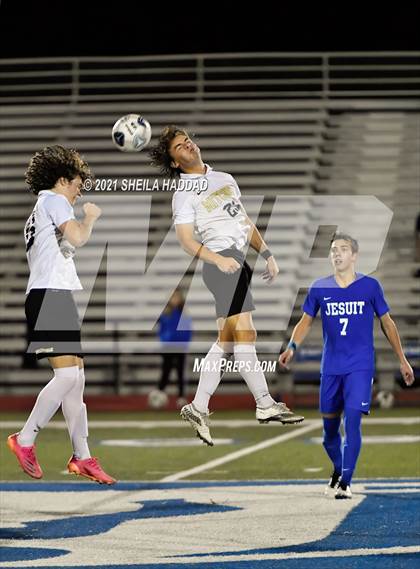 Thumbnail 3 in Mitchell @ Jesuit photogallery.