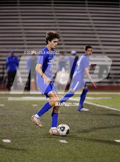Thumbnail 3 in Mitchell @ Jesuit photogallery.