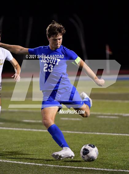 Thumbnail 3 in Mitchell @ Jesuit photogallery.