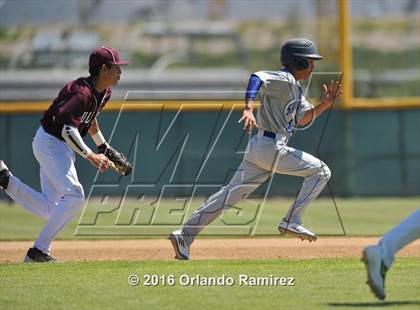 Thumbnail 2 in San Diego vs Calexico (66th Annual Lions Tournament 4A Semifinal) photogallery.