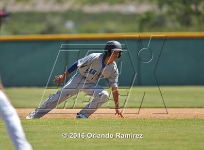 Thumbnail 3 in San Diego vs Calexico (66th Annual Lions Tournament 4A Semifinal) photogallery.