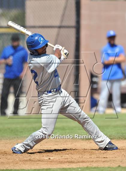 Thumbnail 3 in San Diego vs Calexico (66th Annual Lions Tournament 4A Semifinal) photogallery.