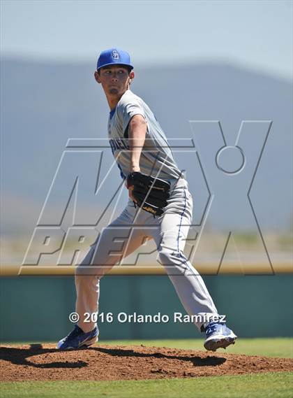 Thumbnail 1 in San Diego vs Calexico (66th Annual Lions Tournament 4A Semifinal) photogallery.