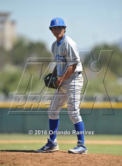 Thumbnail 1 in San Diego vs Calexico (66th Annual Lions Tournament 4A Semifinal) photogallery.