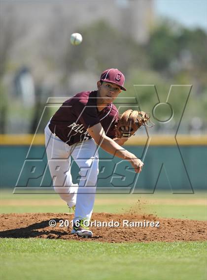 Thumbnail 3 in San Diego vs Calexico (66th Annual Lions Tournament 4A Semifinal) photogallery.
