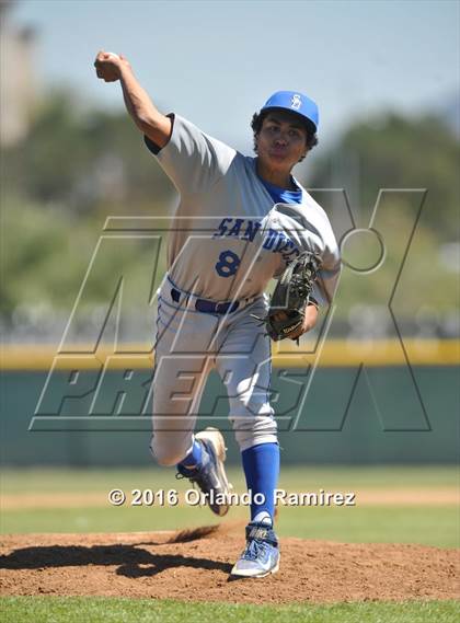 Thumbnail 3 in San Diego vs Calexico (66th Annual Lions Tournament 4A Semifinal) photogallery.
