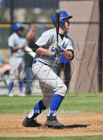 Thumbnail 3 in San Diego vs Calexico (66th Annual Lions Tournament 4A Semifinal) photogallery.
