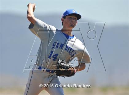 Thumbnail 2 in San Diego vs Calexico (66th Annual Lions Tournament 4A Semifinal) photogallery.