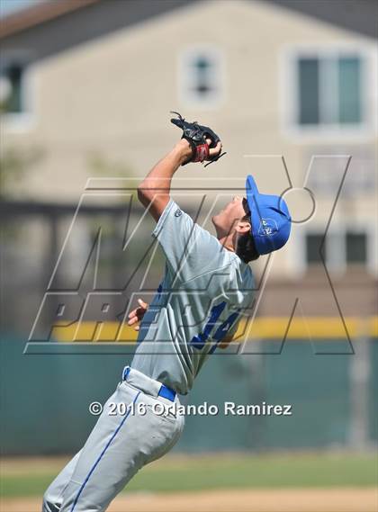 Thumbnail 2 in San Diego vs Calexico (66th Annual Lions Tournament 4A Semifinal) photogallery.
