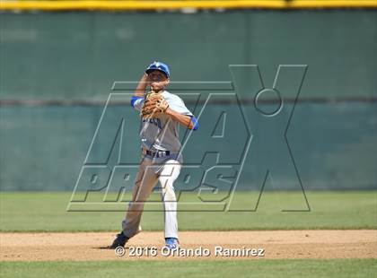 Thumbnail 2 in San Diego vs Calexico (66th Annual Lions Tournament 4A Semifinal) photogallery.