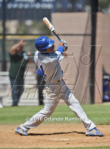 Thumbnail 2 in San Diego vs Calexico (66th Annual Lions Tournament 4A Semifinal) photogallery.