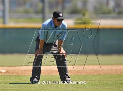 Thumbnail 2 in San Diego vs Calexico (66th Annual Lions Tournament 4A Semifinal) photogallery.