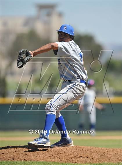 Thumbnail 2 in San Diego vs Calexico (66th Annual Lions Tournament 4A Semifinal) photogallery.