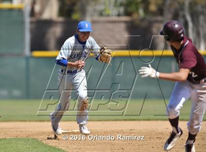 Thumbnail 3 in San Diego vs Calexico (66th Annual Lions Tournament 4A Semifinal) photogallery.