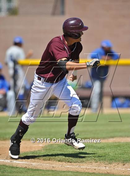Thumbnail 1 in San Diego vs Calexico (66th Annual Lions Tournament 4A Semifinal) photogallery.