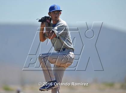 Thumbnail 3 in San Diego vs Calexico (66th Annual Lions Tournament 4A Semifinal) photogallery.