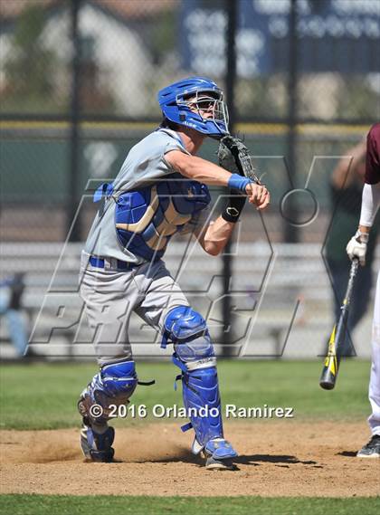Thumbnail 3 in San Diego vs Calexico (66th Annual Lions Tournament 4A Semifinal) photogallery.