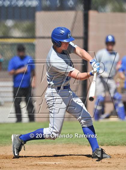 Thumbnail 2 in San Diego vs Calexico (66th Annual Lions Tournament 4A Semifinal) photogallery.