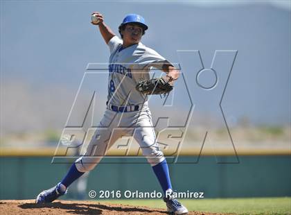 Thumbnail 3 in San Diego vs Calexico (66th Annual Lions Tournament 4A Semifinal) photogallery.