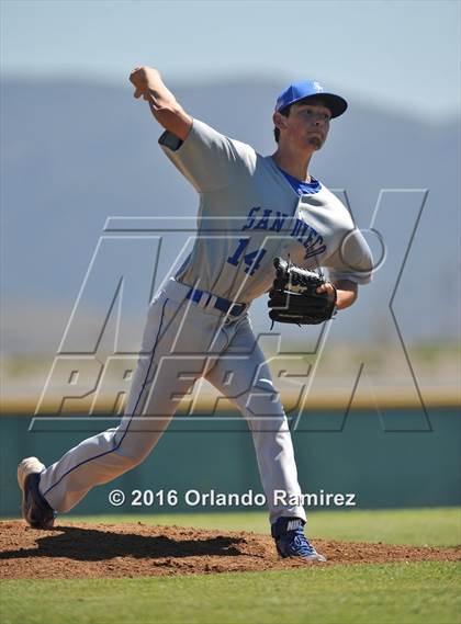 Thumbnail 3 in San Diego vs Calexico (66th Annual Lions Tournament 4A Semifinal) photogallery.