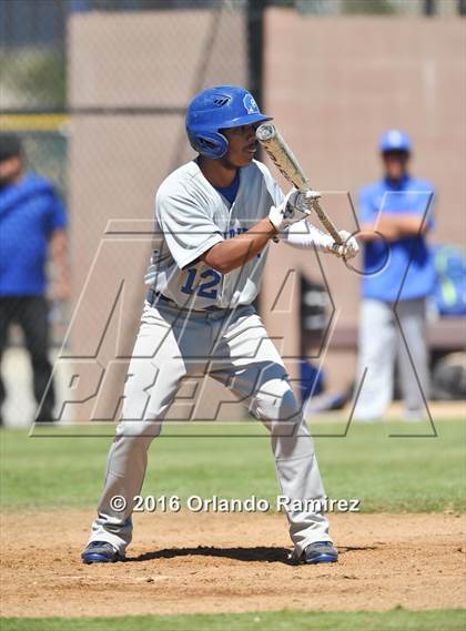 Thumbnail 3 in San Diego vs Calexico (66th Annual Lions Tournament 4A Semifinal) photogallery.