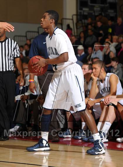 Thumbnail 1 in Harvard-Westlake vs. Loyola (MaxPreps Holiday Classic) photogallery.