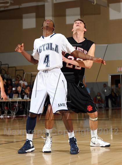 Thumbnail 2 in Harvard-Westlake vs. Loyola (MaxPreps Holiday Classic) photogallery.