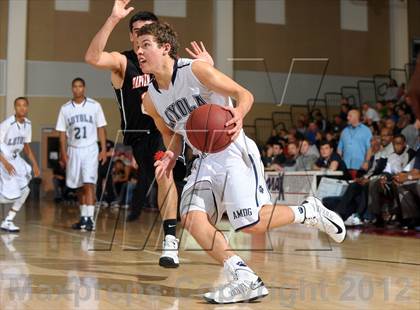 Thumbnail 3 in Harvard-Westlake vs. Loyola (MaxPreps Holiday Classic) photogallery.