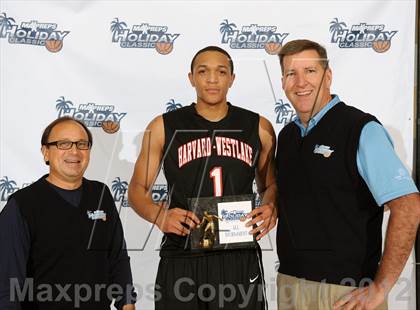 Thumbnail 1 in Harvard-Westlake vs. Loyola (MaxPreps Holiday Classic) photogallery.