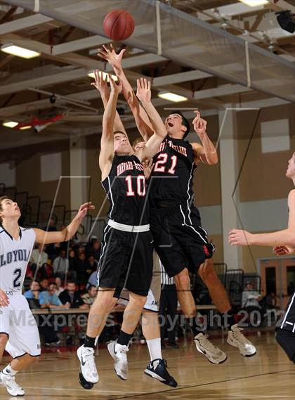 Thumbnail 1 in Harvard-Westlake vs. Loyola (MaxPreps Holiday Classic) photogallery.