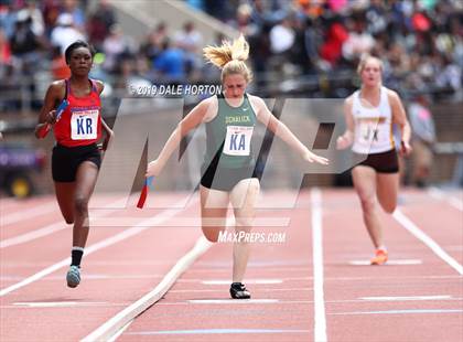 Thumbnail 3 in Penn Relays (Girls 4 x 100) photogallery.