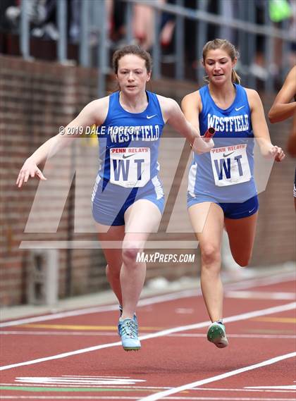Thumbnail 1 in Penn Relays (Girls 4 x 100) photogallery.
