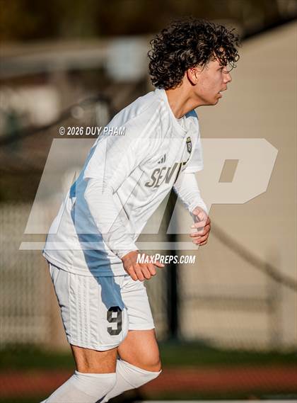 Thumbnail 3 in FR: Servite @ JSerra Catholic photogallery.