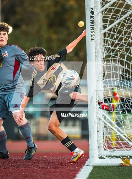 Thumbnail 3 in FR: Servite @ JSerra Catholic photogallery.