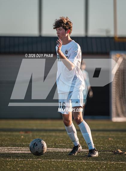 Thumbnail 3 in FR: Servite @ JSerra Catholic photogallery.