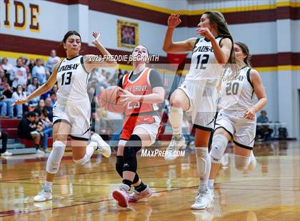 Thumbnail 1 in Lindsay vs. Honey Grove (UIL 2A Bi-District Playoff) photogallery.