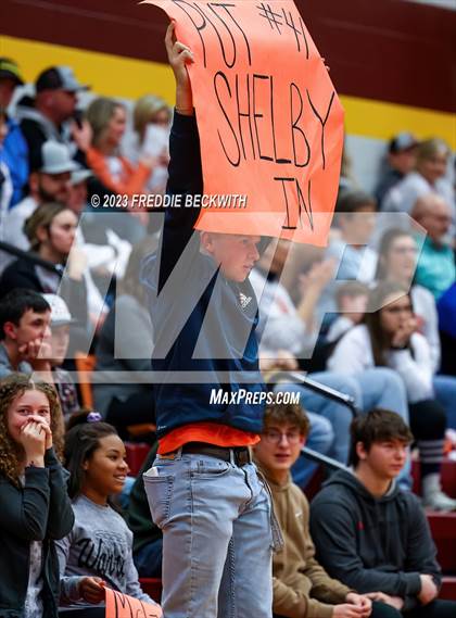 Thumbnail 3 in Lindsay vs. Honey Grove (UIL 2A Bi-District Playoff) photogallery.