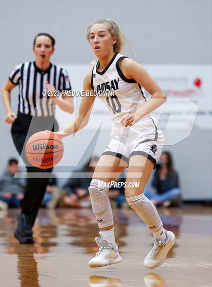 Thumbnail 1 in Lindsay vs. Honey Grove (UIL 2A Bi-District Playoff) photogallery.