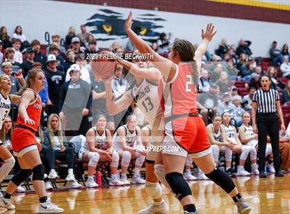 Thumbnail 1 in Lindsay vs. Honey Grove (UIL 2A Bi-District Playoff) photogallery.