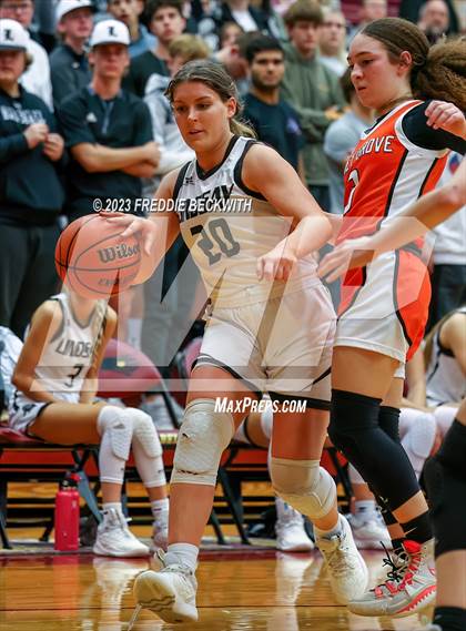 Thumbnail 1 in Lindsay vs. Honey Grove (UIL 2A Bi-District Playoff) photogallery.